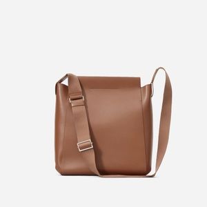 Everlane ✨ The Form Bag brand new